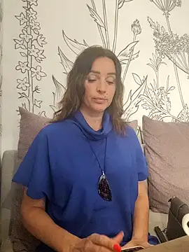 Snapshot of EvaXOAir chatting on 02-05-25, 02:40 EvaXOAir online show from 02-05-25, 02:40