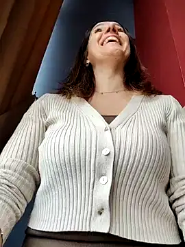 Snapshot of EvaXOAir chatting on 03-22-25, 02:59 EvaXOAir online show from 03-22-25, 02:59