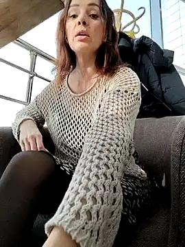 Snapshot of EvaXOAir chatting on 03-04-25, 04:49 EvaXOAir online show from 03-04-25, 04:49