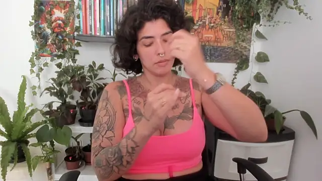 TaliMajesty online show from 10-15-25, 05:21