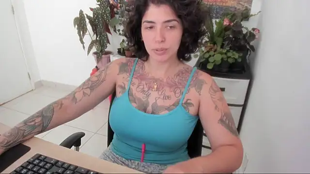 TaliMajesty online show from 09-13-25, 01:00