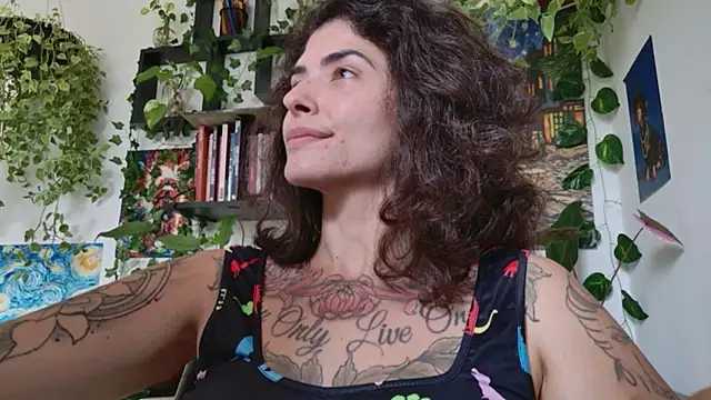 Snapshot of TaliMajesty chatting on 05-30-26, 02:34 TaliMajesty online show from 05-30-26, 02:34