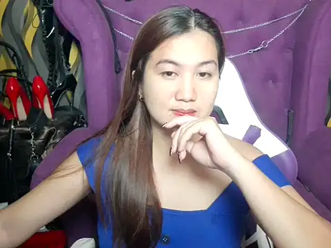 Snapshot of MoanaGray chatting on 10-03-25, 07:10 MoanaGray online show from 10-03-25, 07:10