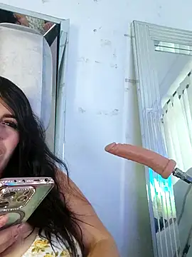 chelaqueen  online show from 12-01-25, 09:37