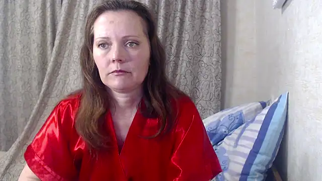 SheLion online show from 12-14-25, 04:34