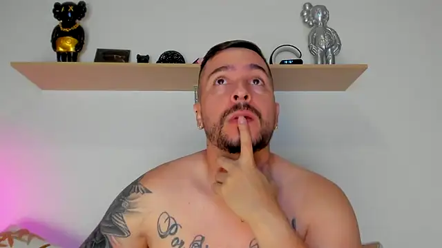 camilo restrepo21 online show from 09-24-25, 11:10