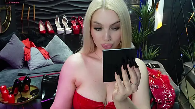 Snapshot of MistressDarsy chatting on 02-22-25, 12:51 MistressDarsy online show from 02-22-25, 12:51