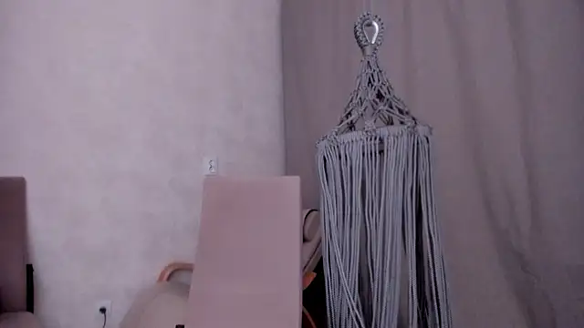 why again me online show from 02-23-25, 06:34