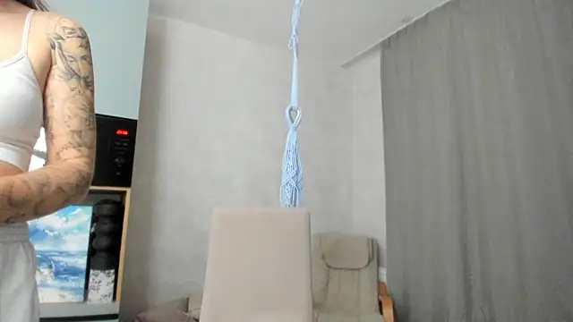 why again me online show from 10-06-25, 05:57