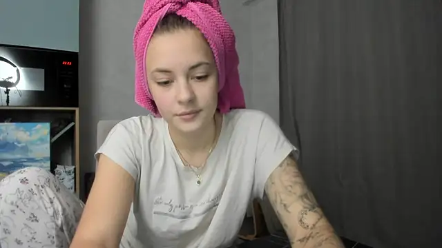 why again me online show from 12-05-25, 07:23