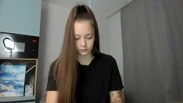 why again me online show from 10-10-25, 03:46