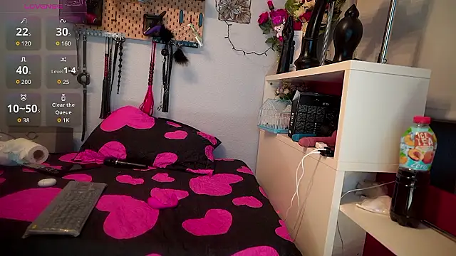 Snapshot of barbarah_ chatting on 03-25-26, 10:47 barbarah online show from 03-25-26, 10:47