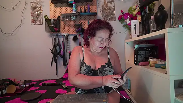 barbarah  online show from 05-20-26, 07:27