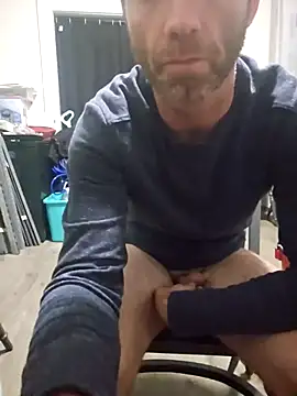 Cooking Cristal online show from 10-20-25, 05:20