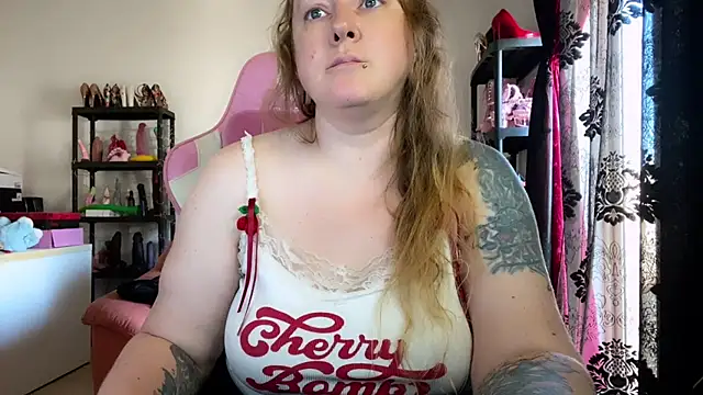 kisicaxx online show from 04-05-26, 01:51