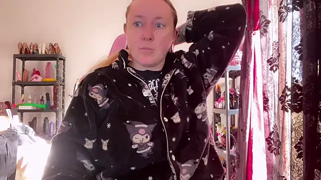 kisicaxx online show from 02-13-26, 07:52