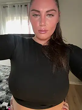 lovely beast online show from 02-05-26, 06:04