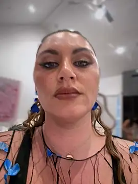 lovely beast online show from 03-01-26, 12:43