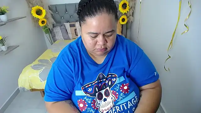 hotlesby4uxxx online show from 10-04-25, 10:50