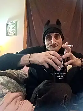 19chubbylover81 online show from 01-09-26, 04:08