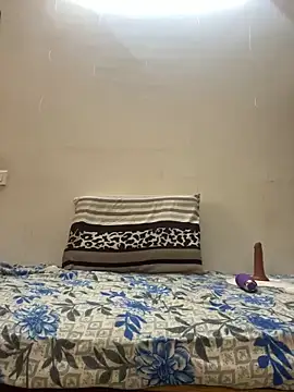 licksimmi online show from 12-14-24, 03:39