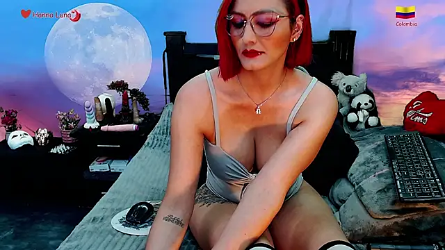 Snapshot of Hanna_Luna chatting on 01-10-25, 07:46 Hanna Luna online show from 01-10-25, 07:46