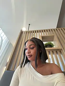 Snapshot of __Nessa__ chatting on 07-25-26, 11:38 Nessa online show from 07-25-26, 11:38