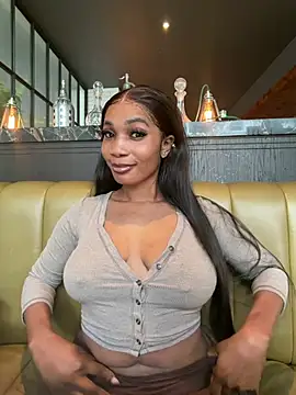 Snapshot of __Nessa__ chatting on 07-19-26, 11:29 Nessa online show from 07-19-26, 11:29