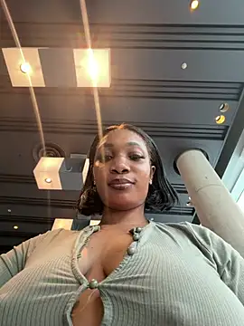   Nessa   online show from 04-10-26, 11:39