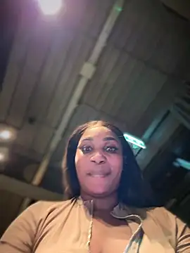 Snapshot of __Nessa__ chatting on 02-02-25, 05:58   Nessa   online show from 02-02-25, 05:58