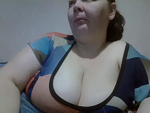 Jane Kissys online show from 12-14-25, 06:52