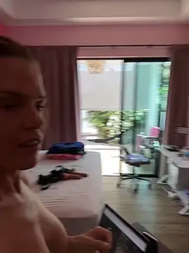 Snapshot of mommyselenafit_ chatting on 05-15-26, 08:45 mommyselenafit online show from 05-15-26, 08:45