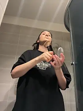 IrisBlues online show from 12-21-25, 05:03