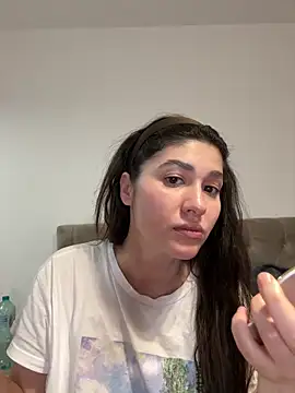 IrisBlues online show from 12-15-25, 05:08