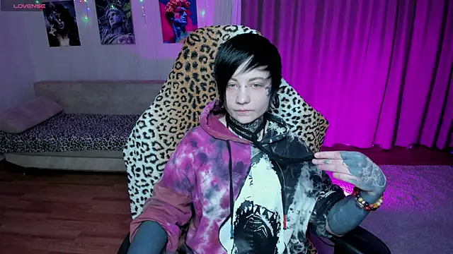 Snapshot of acid_trip1l chatting on 02-20-25, 08:03 acid trip1l online show from 02-20-25, 08:03
