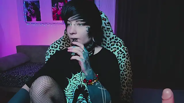 Snapshot of acid_trip1l chatting on 09-20-25, 08:36 acid trip1l online show from 09-20-25, 08:36