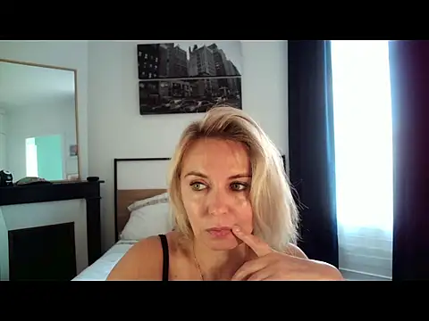 ADreamLady online show from 09-19-25, 10:52