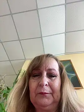 Snapshot of Irina2909@xh chatting on 05-11-26, 08:16 Irina2909xh online show from 05-11-26, 08:16