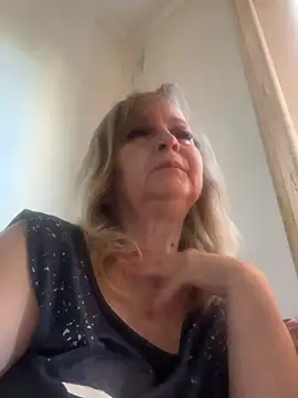 Snapshot of Irina2909@xh chatting on 06-01-26, 05:29 Irina2909xh online show from 06-01-26, 05:29