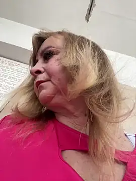 Snapshot of Irina2909@xh chatting on 02-06-26, 09:38 Irina2909xh online show from 02-06-26, 09:38