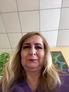 Snapshot of Irina2909@xh chatting on 01-12-26, 08:54 Irina2909xh online show from 01-12-26, 08:54