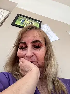 Snapshot of Irina2909@xh chatting on 02-02-26, 11:53 Irina2909xh online show from 02-02-26, 11:53