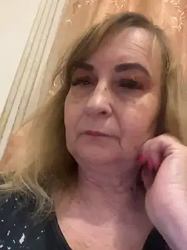 Snapshot of Irina2909@xh chatting on 05-13-26, 05:53 Irina2909xh online show from 05-13-26, 05:53
