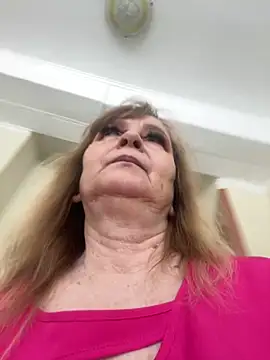 Snapshot of Irina2909@xh chatting on 02-19-26, 11:18 Irina2909xh online show from 02-19-26, 11:18