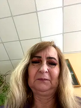 Snapshot of Irina2909@xh chatting on 01-08-26, 09:37 Irina2909xh online show from 01-08-26, 09:37