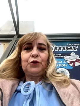 Snapshot of Irina2909@xh chatting on 10-24-25, 01:43 Irina2909xh online show from 10-24-25, 01:43