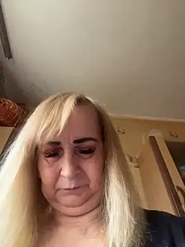 Snapshot of Irina2909@xh chatting on 12-01-25, 08:48 Irina2909xh online show from 12-01-25, 08:48