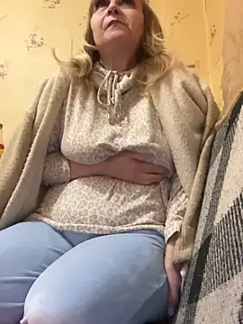 Irina2909xh online show from 04-12-26, 10:46