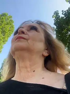 Snapshot of Irina2909@xh chatting on 05-19-26, 12:23 Irina2909xh online show from 05-19-26, 12:23