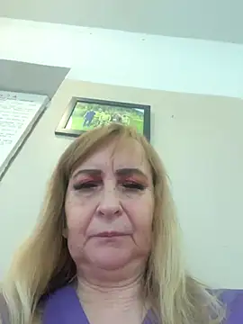 Snapshot of Irina2909@xh chatting on 01-06-26, 11:03 Irina2909xh online show from 01-06-26, 11:03